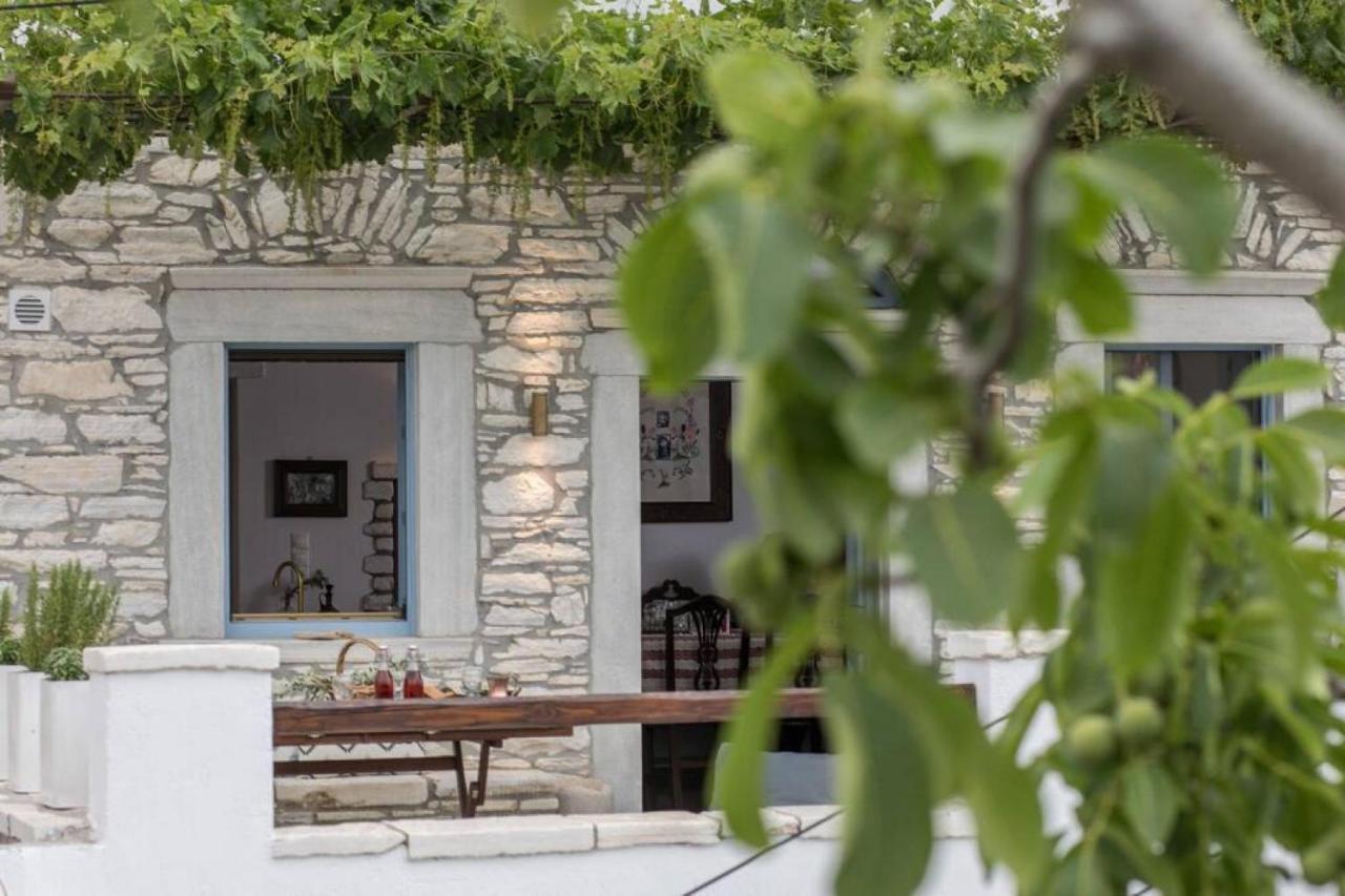 Traditional Pirethron Holiday home