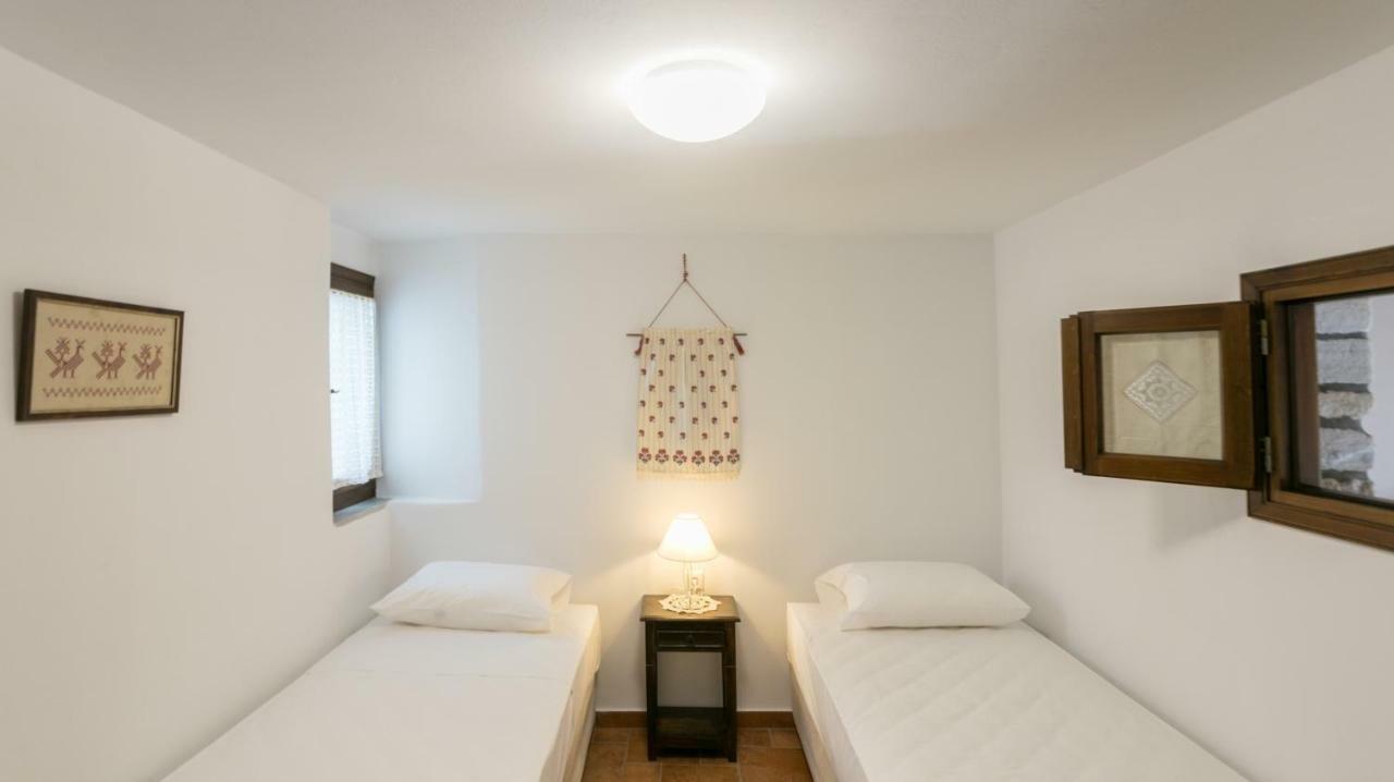 Traditional Pirethron Holiday home Aperathos