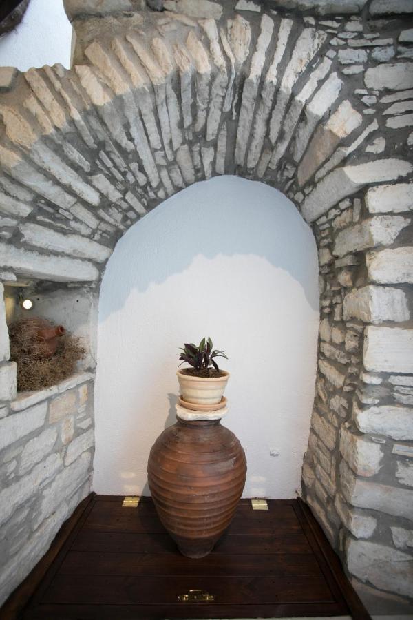 Traditional Pirethron